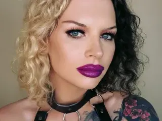Streamate Sex Cam of MissAliceBlack