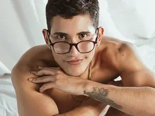 Streamate Sex Chat of Emilio_rivs