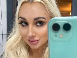 Streamate Adult Webcams of BlondieBarbieBabe