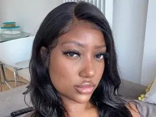 Streamate Sex Cam of NyaraBuenoBabestationx