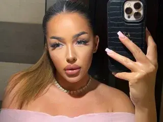 Streamate Nude Webcam of LisaLorenz