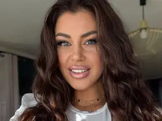 Streamate Free Porn Cam of Amida_Chris