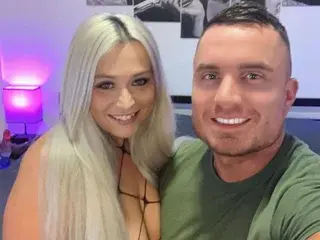 Streamate Live Sex Cam of SweetClover77