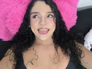 Streamate Best live sex cam show of SaraMacleod