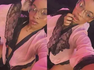 Streamate Watch Live Sex Cams of YazminJenner