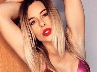 Streamate Private Sex Chat of MikaelaWittBabestation