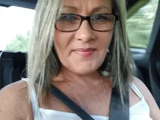 Streamate Adult Webcam of IrishMilfRoxie34dd