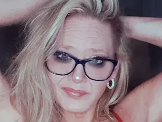 Streamate Adult Webcam of HaleyRenee