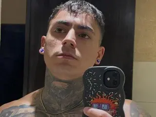 Streamate Watch Live Sex Cams of Max_Stron111