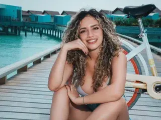 Streamate Free Live Porn of AleCollins