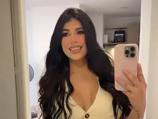 Streamate Adult Webcams of SharaSoto