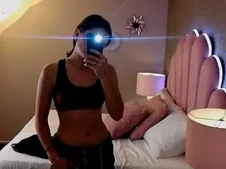 Streamate Watch Live Sex Cams of YeimyCollins