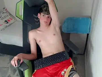 Stripchat Live Sex Cam of Pablito_junior