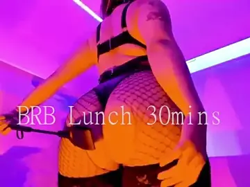 Stripchat Live Sex Cam of Gloomydoll