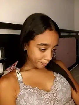 Stripchat Live Sex Cam of Zoe_Sweett18