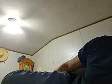 Stripchat Watch Live Sex Cams of Xoc8_