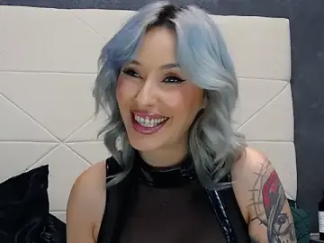 Stripchat Adult Webcam of IssaSmith
