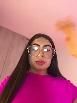 Stripchat Live Sex Cam of Mia_222