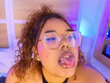 Stripchat Adult Video Chat of Your_big_ebony_goddness