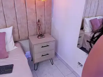 Stripchat Best Webcam of DinahCarter