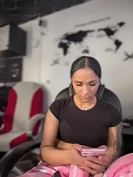 Stripchat Live Sex of Isabella-Teen