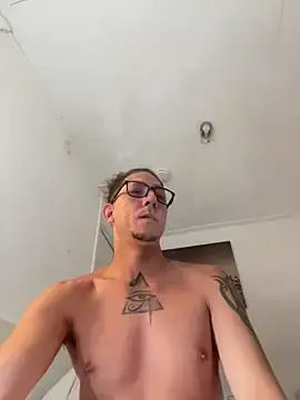 Stripchat Free Porn Cam of TitanNoir