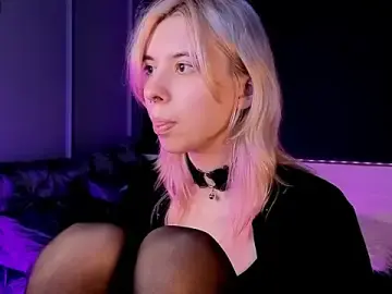 Stripchat Live Porn of Camilla_Evers