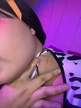 Stripchat Watch Live Sex Cams of CharlotteMillers