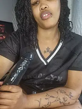 Stripchat Sex Cam of Drippincaty