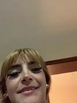 Stripchat Best Webcam of ivy-777