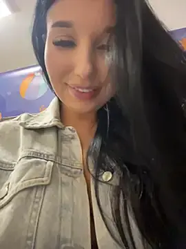 Stripchat Live Porn of Tisha_Busty