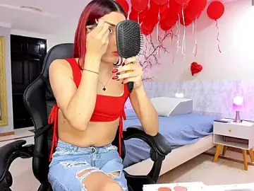 Stripchat Live Sex Cam of charolbruce_1