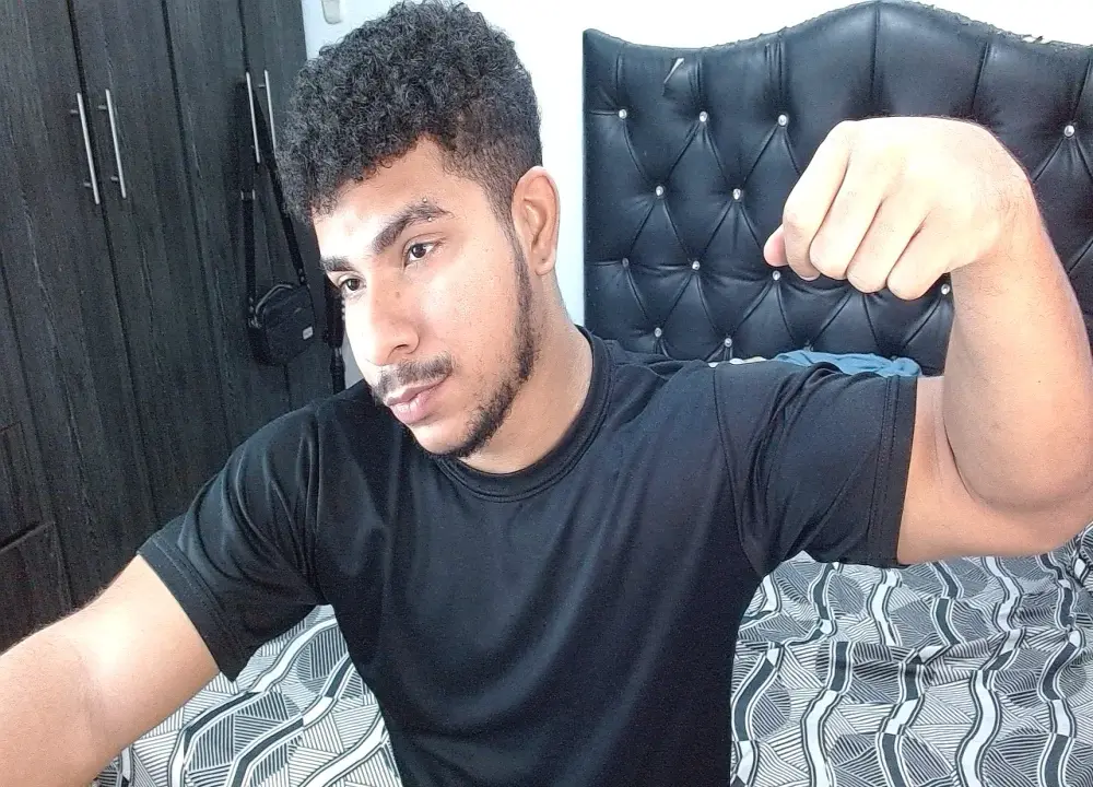 Javier_Hot27_