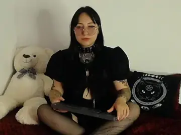 Stripchat Adult Video Chat of x_lilith_