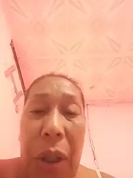 Stripchat Adult Webcam of Ruby-Hot-Milf