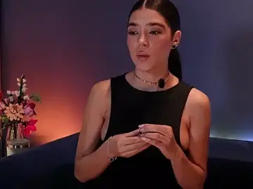 Stripchat Free Porn Cam of OliviaBellucci