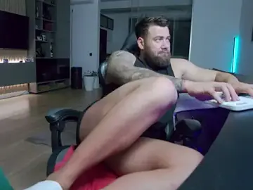 Stripchat Adult Webcams of UbbeViking