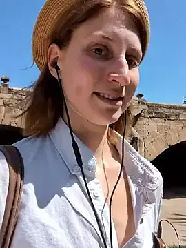 Stripchat Free Live Porn of Julialexxxx
