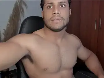 Stripchat Free Live Porn of Evansdark1