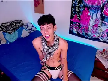 Stripchat Best live sex cam show of Thedoll_ethan7