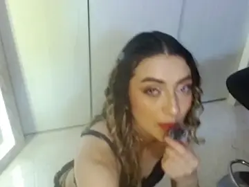 Stripchat Live Sex Cam of Ayleen_m