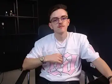 Stripchat Free Porn Cam of FelixStarkk