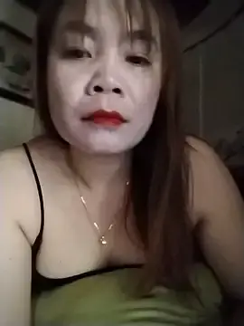 Stripchat Watch Live Sex Cams of Squirt107