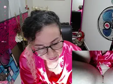 Stripchat Best live sex cam show of ViickySexy