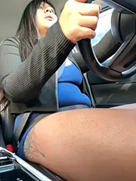 Stripchat Live Sex of kim_monti