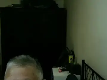Stripchat Adult Webcam of 100Tauros