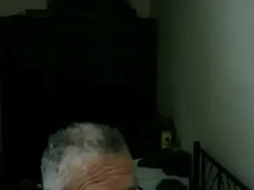 Stripchat Free Live Porn of 100Tauros