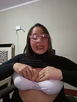 Stripchat Private Sex Chat of Angie_milf50