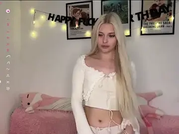 Stripchat Free Live Porn of avrorasky