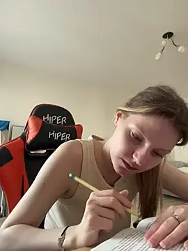 Stripchat Free Porn Cam of MaryHiggins